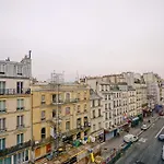 Beautiful Apartment With View On The Faubourg